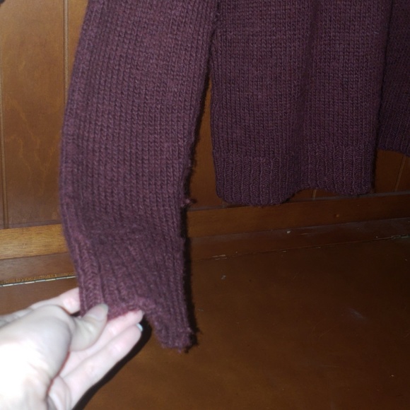 Fuzzy Christmas Sweater - Maroon & Burgundy - Picture 6 of 7